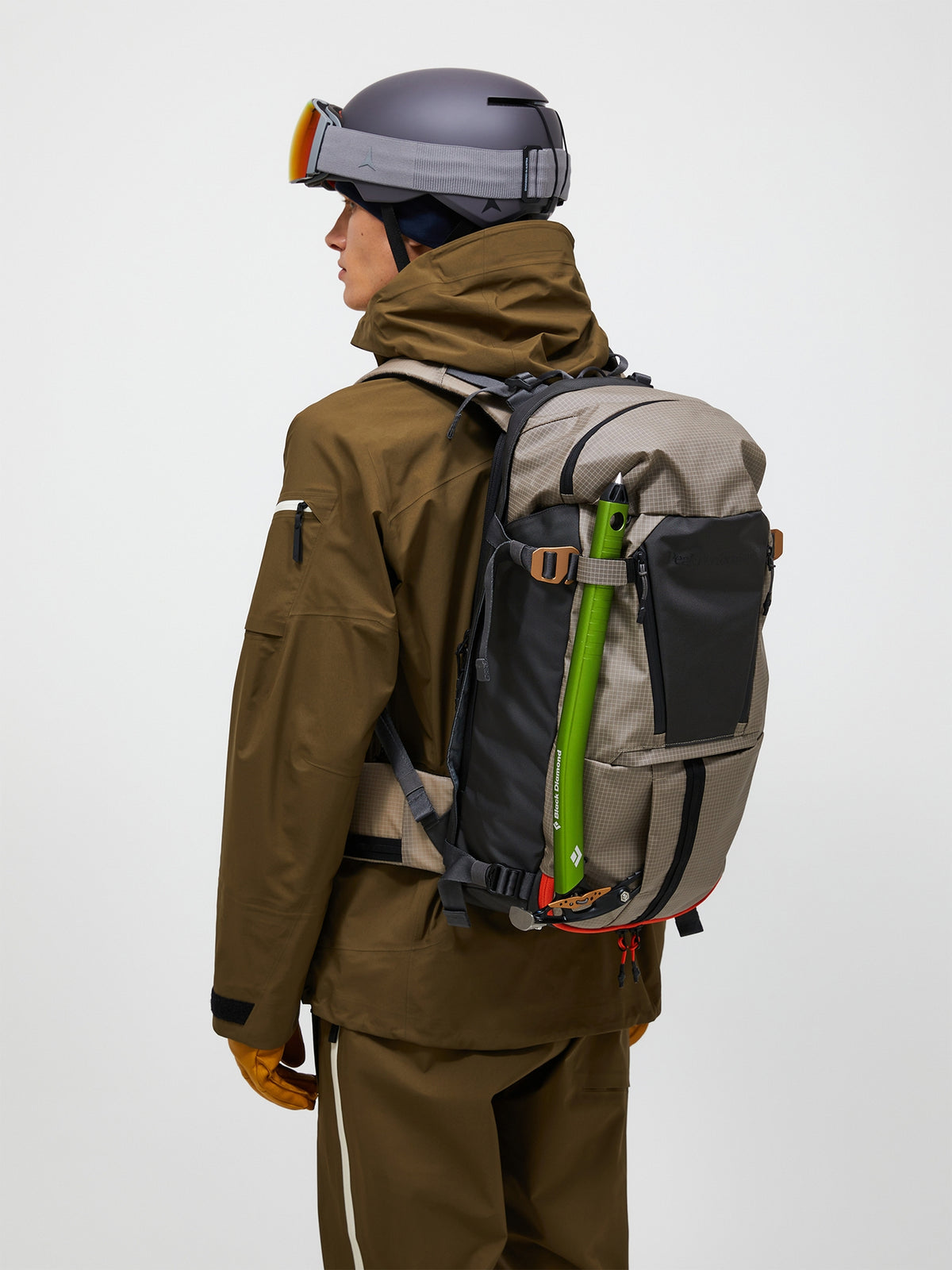 Peak Performance Vertical Ski Backpack 25L – Avid Beige