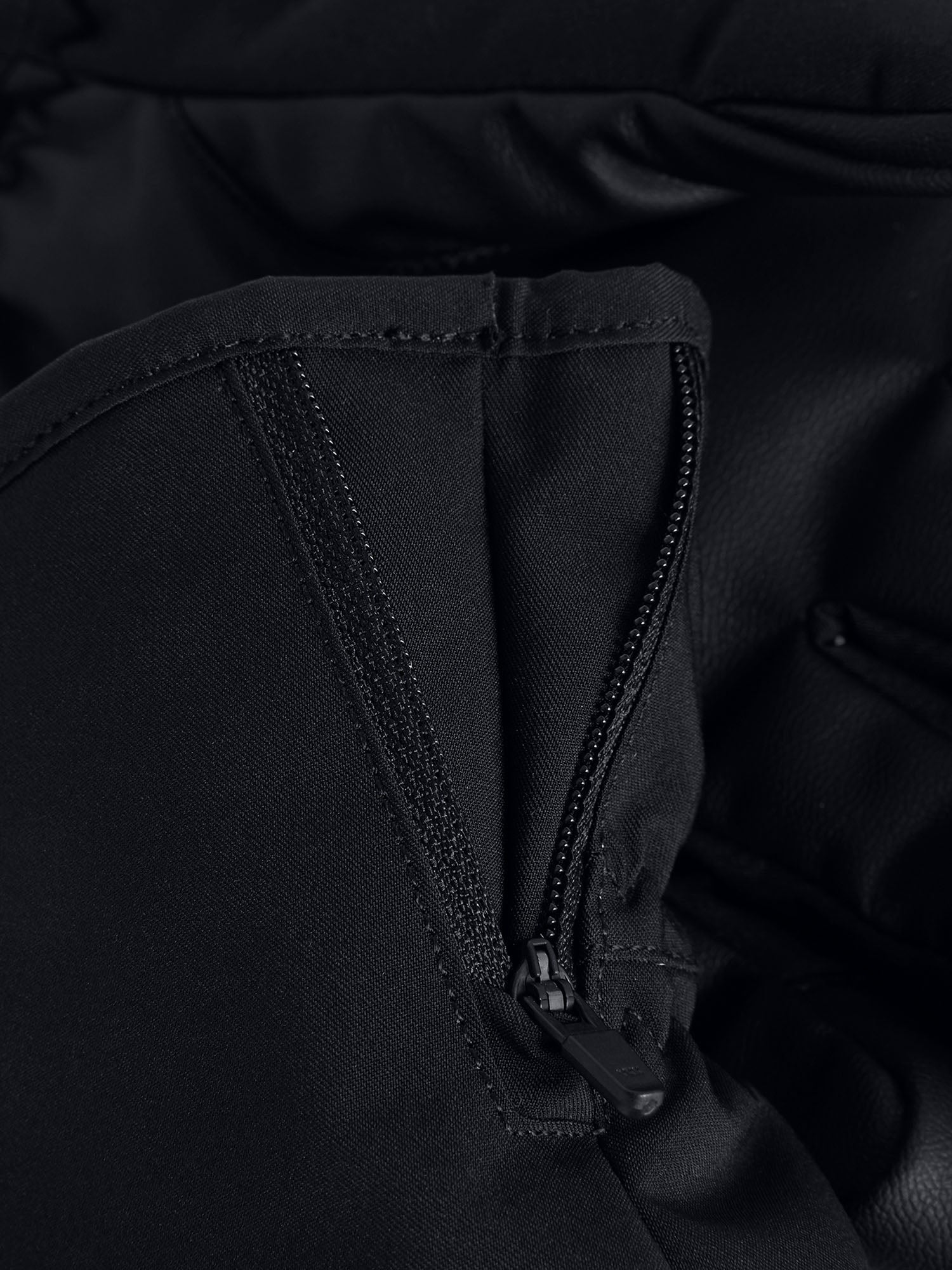 Peak Unite Glove Black